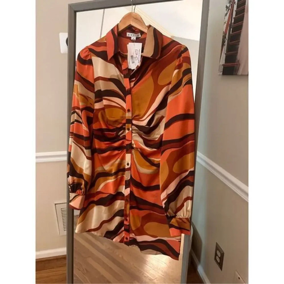 HYfVE Button Down Dress Come Again Printed Dress-Brown NWT Small - Picture 2 of 4